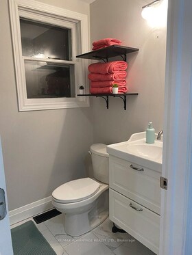 483 George Street, Elgin, ON , MLS #X12419290 , Image - 1