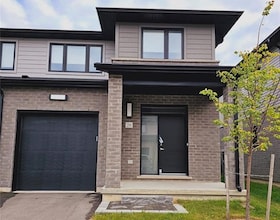 3635 Southbridge Avenue, Middlesex, ON , MLS #X13603998 , Image - 1