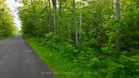 PT LT 27 CON 1 EBR PT 2 Barney's Boulevard, Bruce, ON , MLS #X12235850 , Image - 1