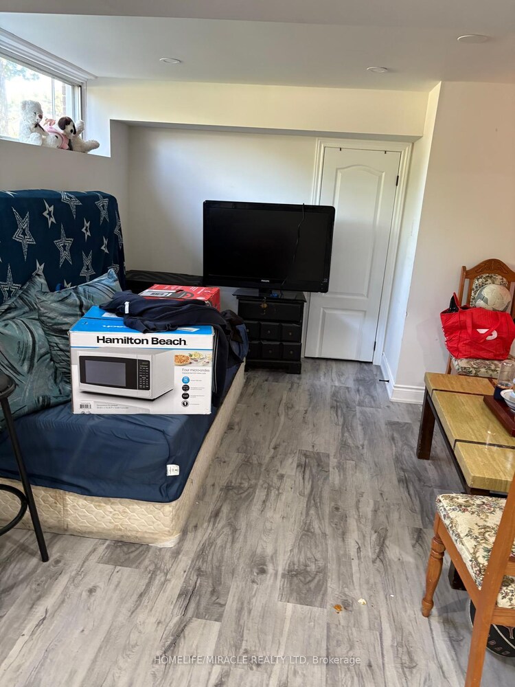 75 Mcmurchy Avenue S, Brampton, ON, Brampton South