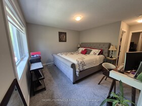 886 Robert Ferrie Drive, Waterloo, ON , MLS #X12514532 , Image - 1