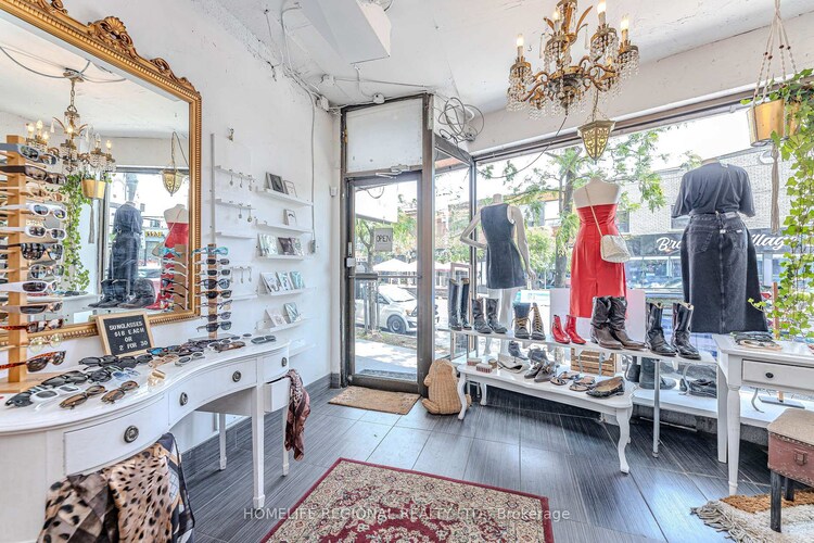 1573 Dundas Street W, Toronto, ON, Little Portugal