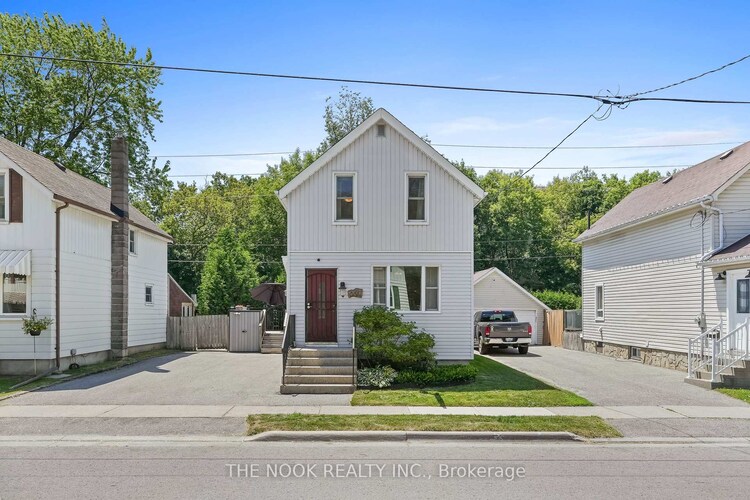 200 Court Street, Oshawa, ON, Central