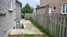 509 Grove Street E, Simcoe, ON , MLS #S12476969 , Image - 1