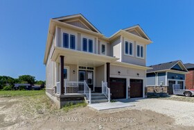 16 Misty Ridge Road, Simcoe, ON , MLS #S12557182 , Image - 1