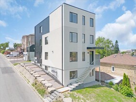 10 Summit Avenue, Toronto, ON , MLS #W12562596 , Image - 1