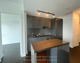 7 Grenville Street, Toronto, ON , MLS #C14123100 , Image - 1