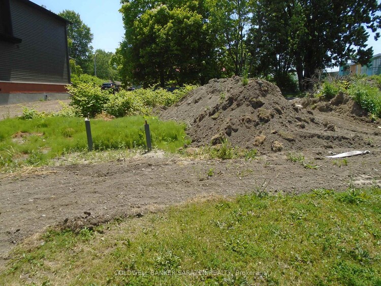 283 Enclave Walk E, Orleans - Convent Glen and Area, ON, 2013 - Mer Bleue/Bradley Estates/Anderson Park