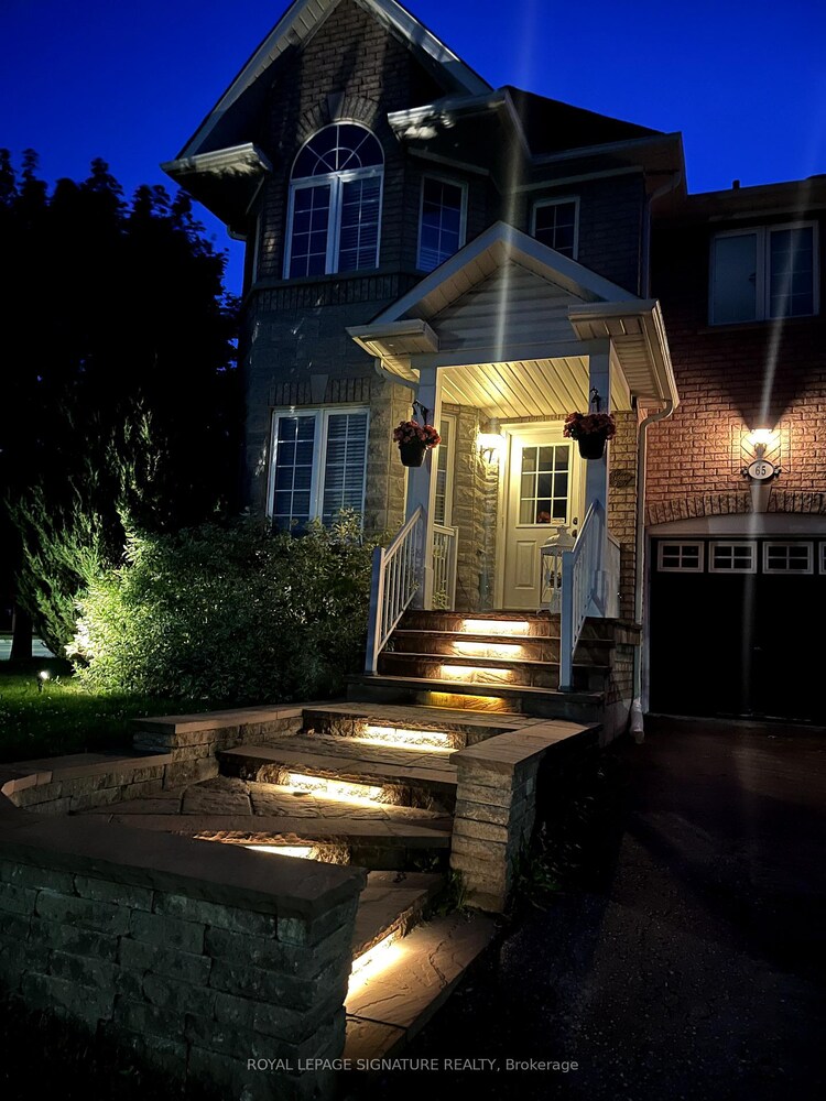 65 Red River Crescent, Newmarket, ON, Woodland Hill