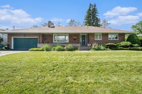 2009 Killarney Drive, Ottawa, ON , MLS #X12336626 , Image - 1