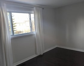 4247 Sawmill Valley Drive, Peel, ON , MLS #W13580720 , Image - 1