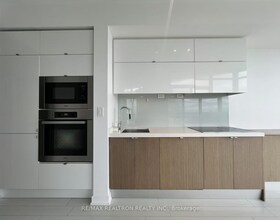 21 Iceboat Terrace, Toronto, ON , MLS #C12604578 , Image - 1