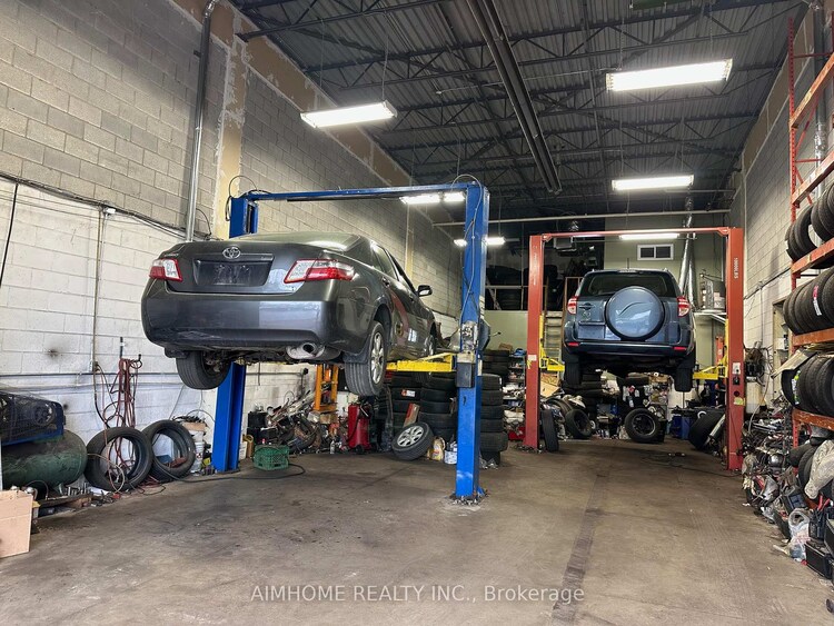 2835 Markham Road, Toronto, ON, Rouge E11