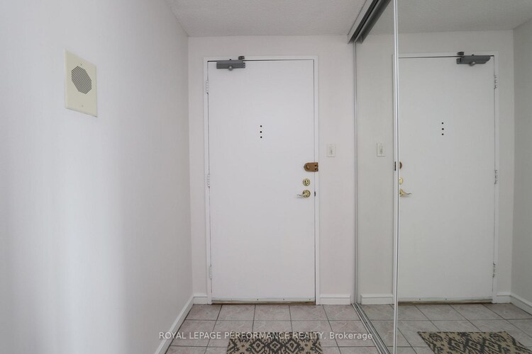 1171 Ambleside Drive, Woodroffe, ON, 6001 - Woodroffe