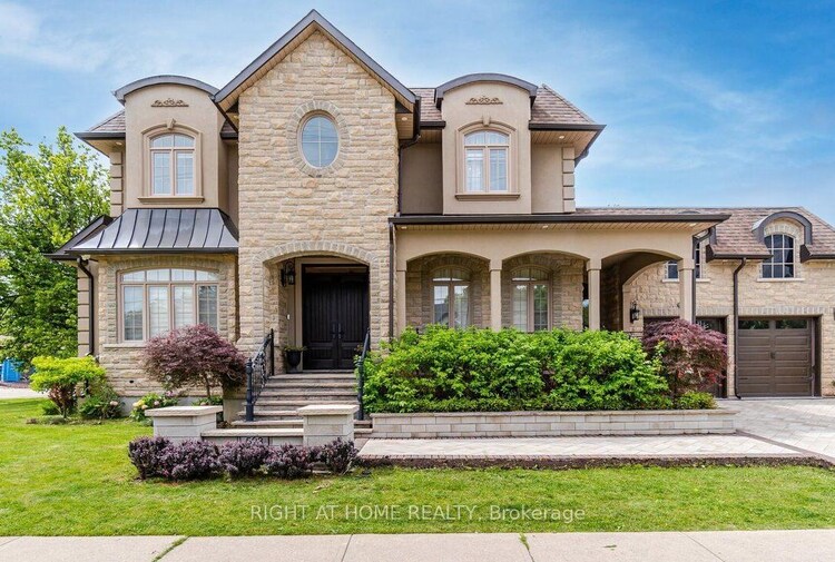 523 BROOKSIDE Drive, Oakville, ON, 1020 - WO West