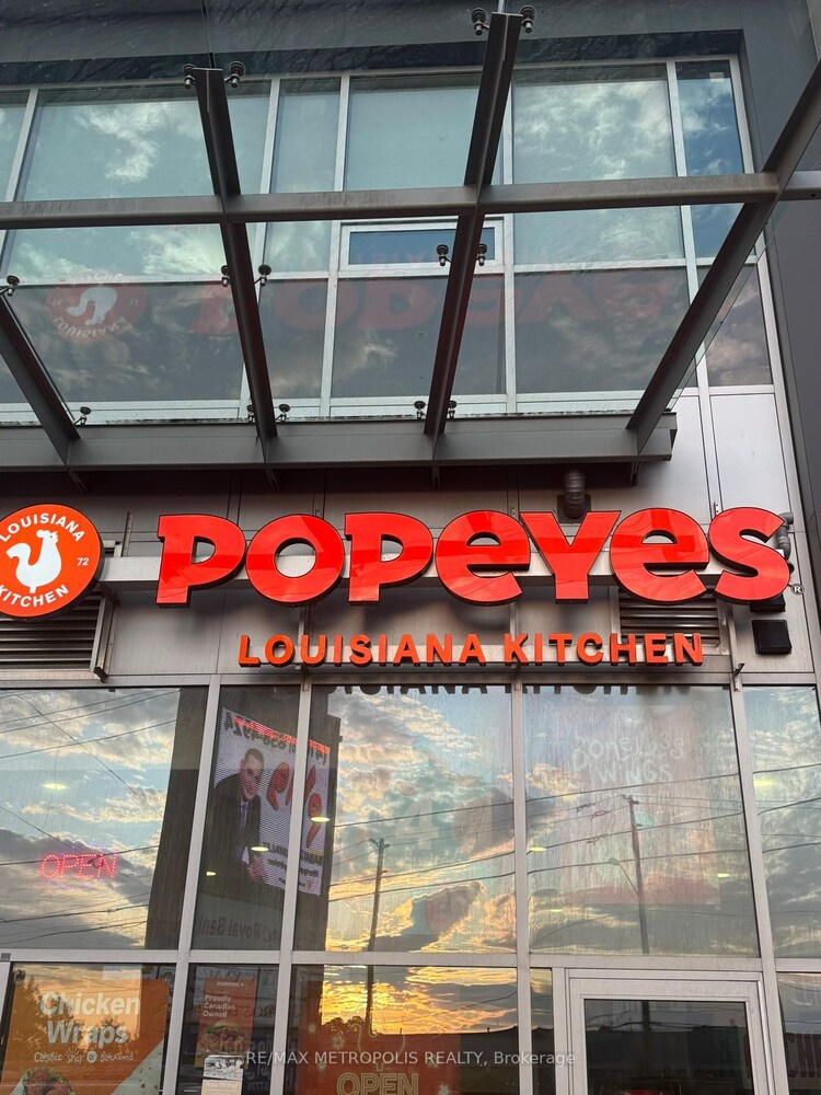 7163 Yonge Street, Markham, ON, Grandview