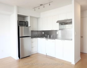 111 Elizabeth Street, Toronto, ON , MLS #C12932996 , Image - 1