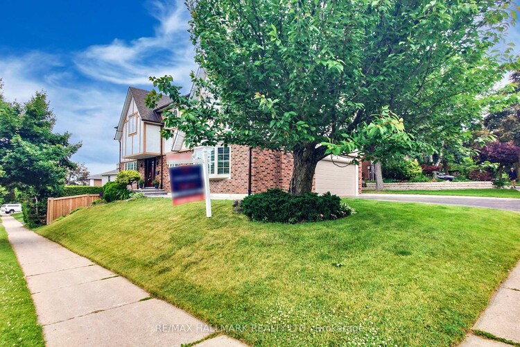 2 Butterfield Drive, Toronto, ON, Parkwoods-Donalda