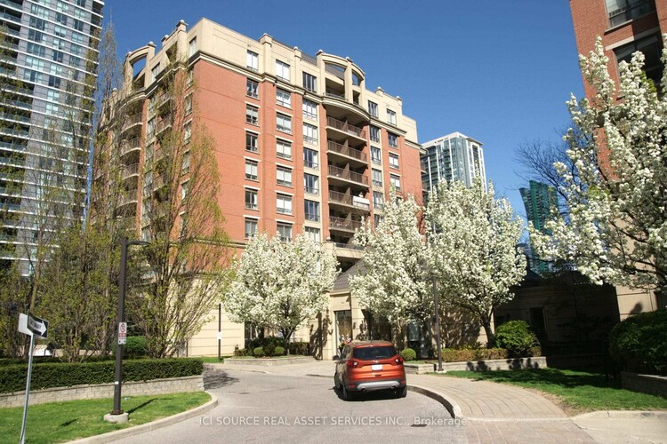 51 Harrison Garden Boulevard, Toronto, ON, Willowdale East