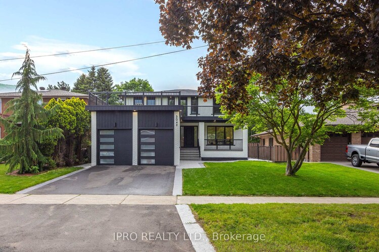 3049 Golden Orchard Drive, Mississauga, ON, Applewood