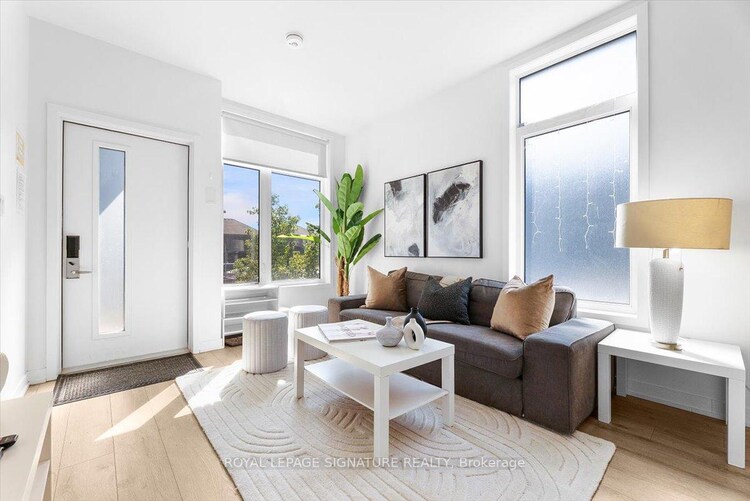 1740 Simcoe Street, Oshawa, ON, Samac