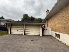 126 Cascade Circle, York, ON , MLS #N12487019 , Image - 1