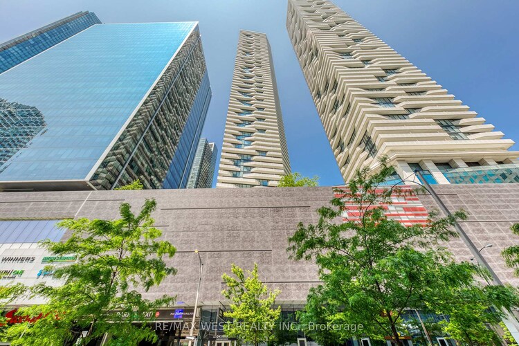 100 Harbour Street, Toronto, ON, Waterfront Communities C1