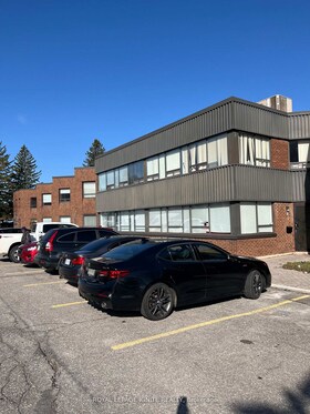 400 Esna Park Drive, York, ON