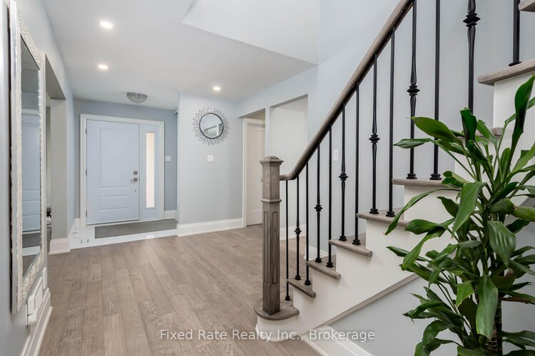 44 Sir Lancelot Court, Caledon, ON, Bolton East