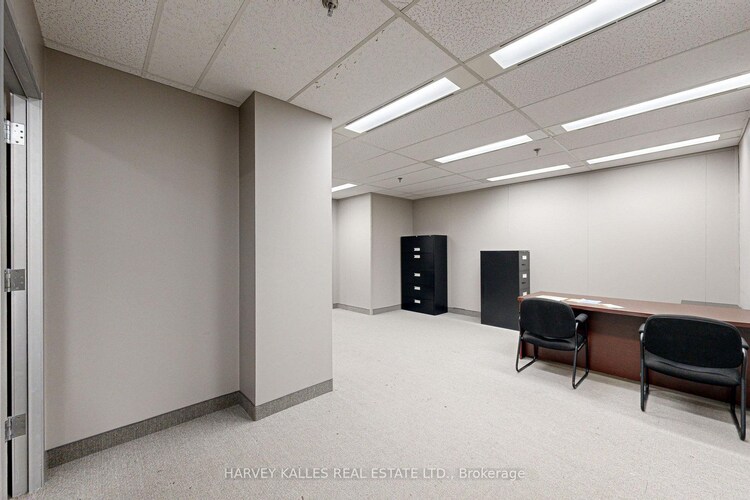 47 Sheppard Avenue E, Toronto, ON, Willowdale East