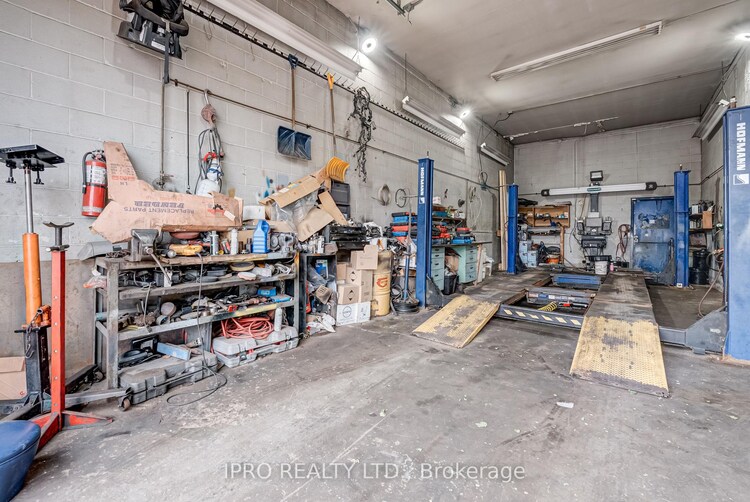 1750 Keele Street, Toronto, ON, Keelesdale-Eglinton West