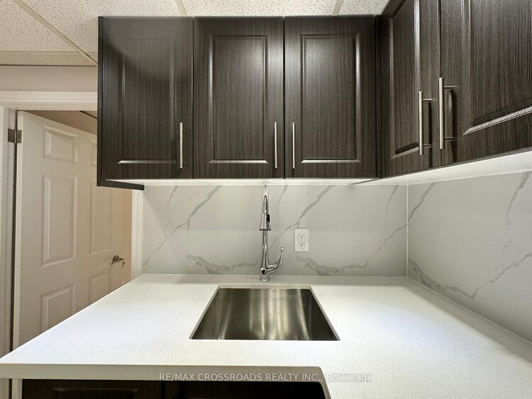 8 Midcroft Drive, Toronto, ON, Agincourt South-Malvern West