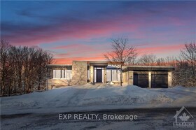 32 CLOVELLY Road, Ottawa, ON , MLS #X12451477 , Image - 1