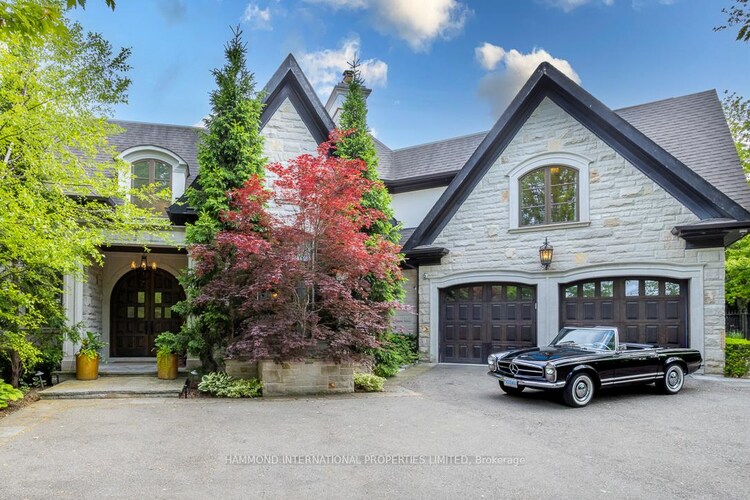 42 Lorraine Gardens, Toronto, ON, Islington-City Centre West