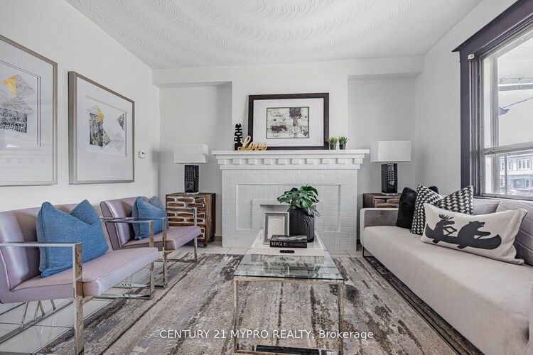 1943 Dufferin Street, Toronto, ON, Corso Italia-Davenport