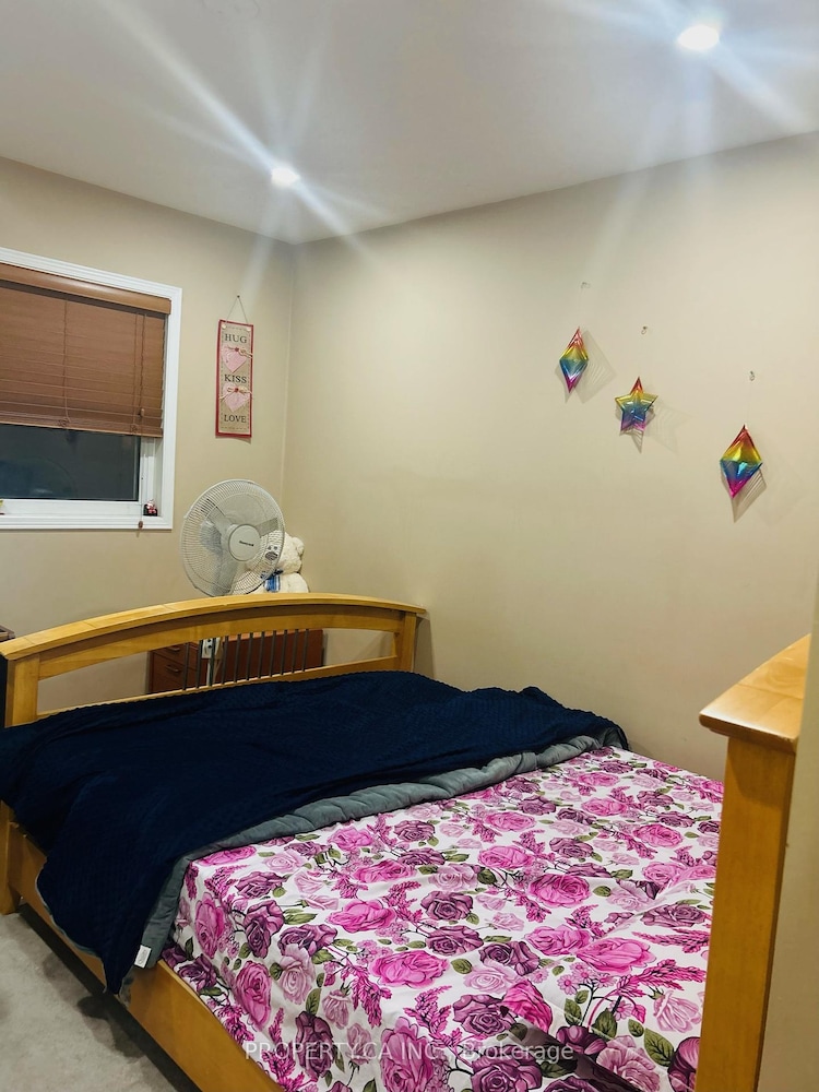 132 Bartley Drive, Toronto, ON, Victoria Village