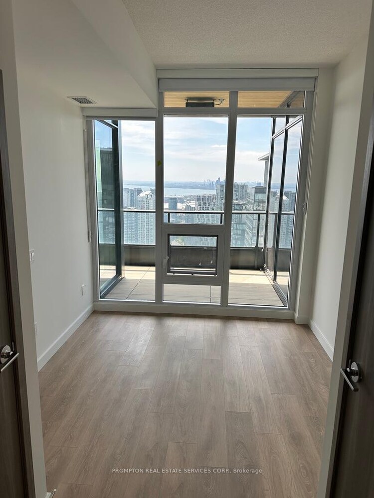 3 Concord Cityplace Way, Toronto, ON, Waterfront Communities C1