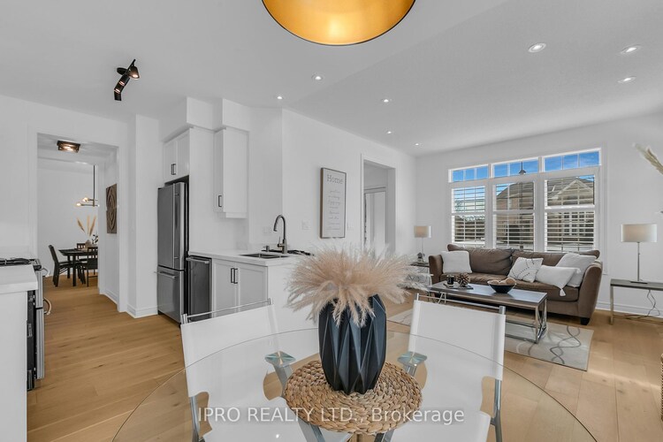 2295 Rochester Circle, Oakville, ON, 1000 - BC Bronte Creek