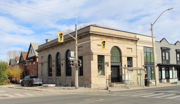 837 King Street E, Hamilton, ON, Gibson