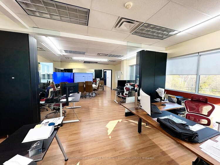 10 Plastics Avenue, Toronto, ON, Stonegate-Queensway