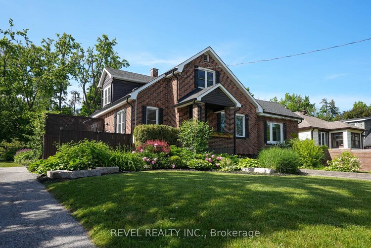 36 Dalton Street, Barrie, ON, City Centre