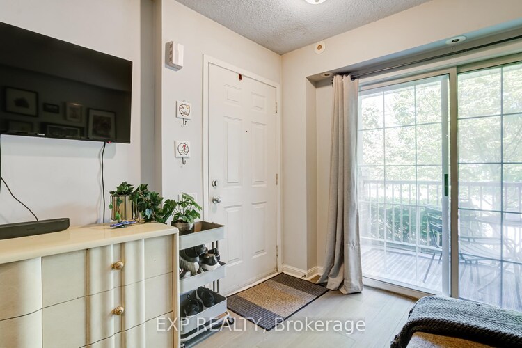 93 The Queensway N/A, Toronto, ON, High Park-Swansea