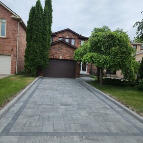 31 Cougar Court, York, ON , MLS #N12535444 , Image - 1