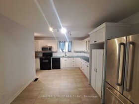 22 Brennan Avenue, Simcoe, ON , MLS #S12221700 , Image - 1