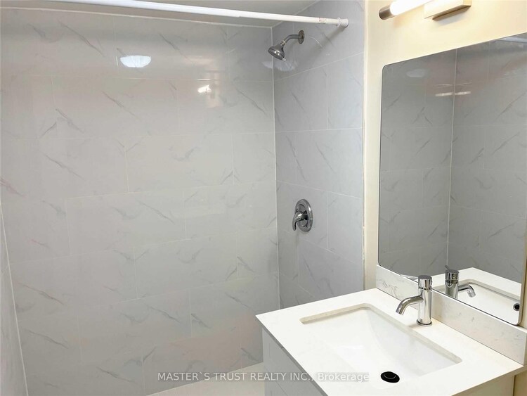 4 Gatsby Square, Brampton, ON, Northgate