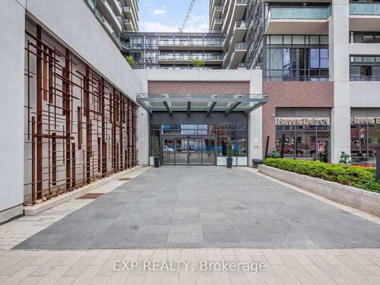 460 Adelaide Street E, Toronto, ON, Moss Park