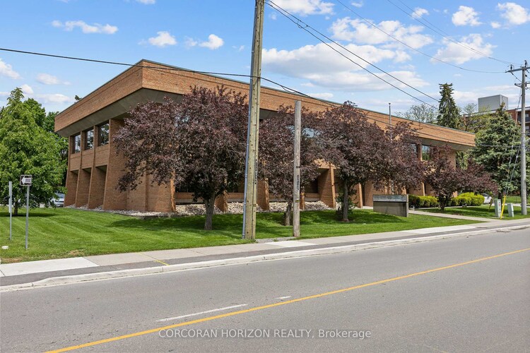 21 Dunlop Street, Richmond Hill, ON, Crosby