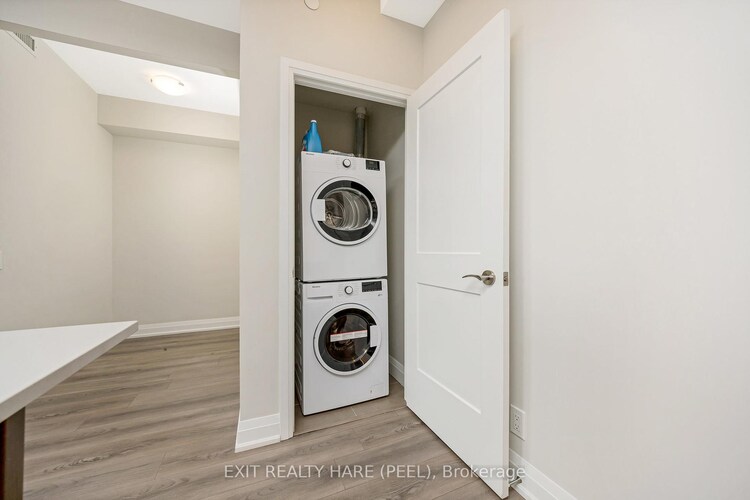 15 Lynch Street, Brampton, ON, Queen Street Corridor