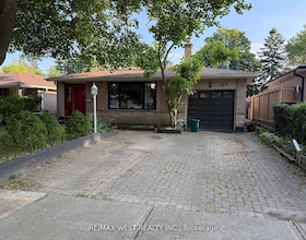 61 Romfield Circuit, York, ON