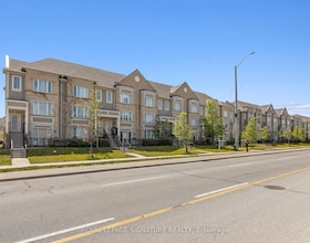 60 Fairwood Circle, Peel, ON